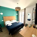 L'hotel De La 2*