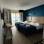 L'hôtel De La Hotel
