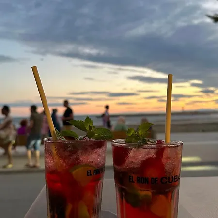 ホテル L'hotel De La 2*