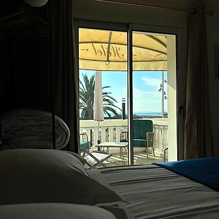Hotel L'hotel De La 2*