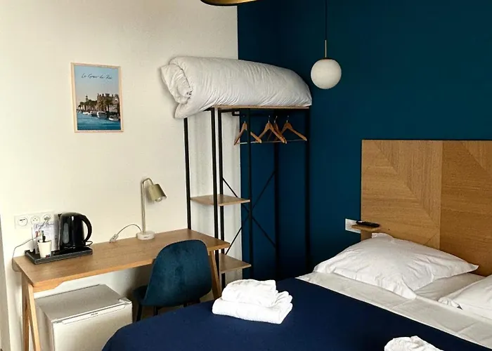 L'hotel De La 2*